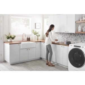 WHIRLPOOL WFW8620HW 5.0 cu. ft. Front Load Washer with Load & Go XL Dispenser - Image 2